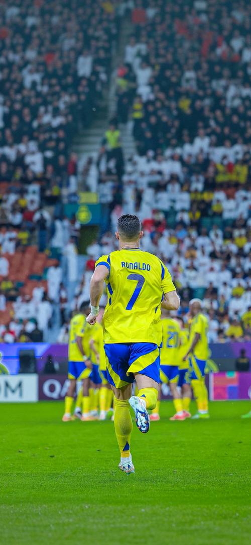 62场，埃梅里成为维拉队史带队英超胜场数第一的主帅（62胜在手，埃梅里加冕维拉英超胜场最多主帅）