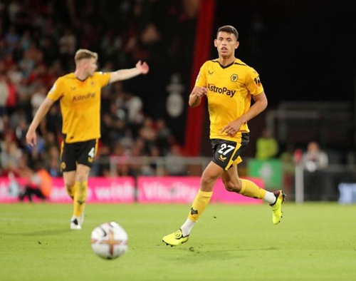 1-1！曼联又栽了：阿莫林打倒数第3连换4防守球员 5轮1胜跌至第8