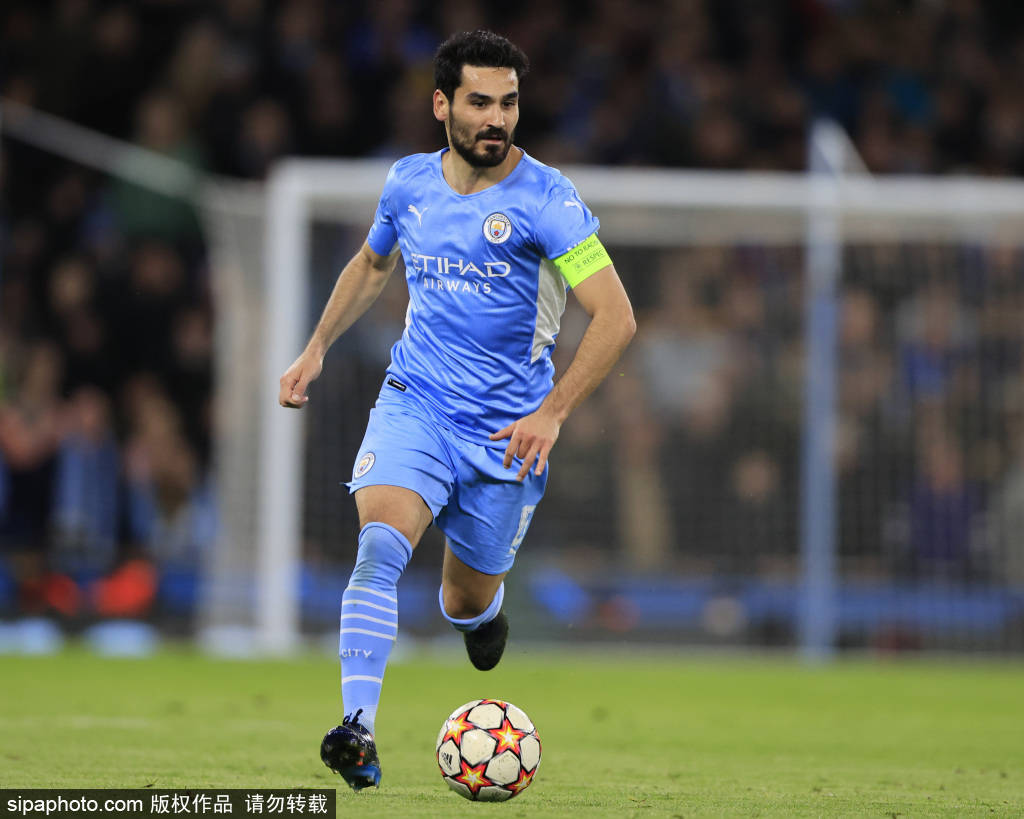 有猫腻？詹俊：3个东道主全部上上签 2大死亡之组 小组赛5大看点（巧合还是安排？詹俊评：三东道主皆获上上签 两大死亡之组 小组赛五大看点）