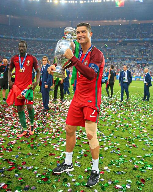 浙江男篮末节连得10分逆转辽宁（浙江男篮末节连取10分完成对辽宁的逆转）