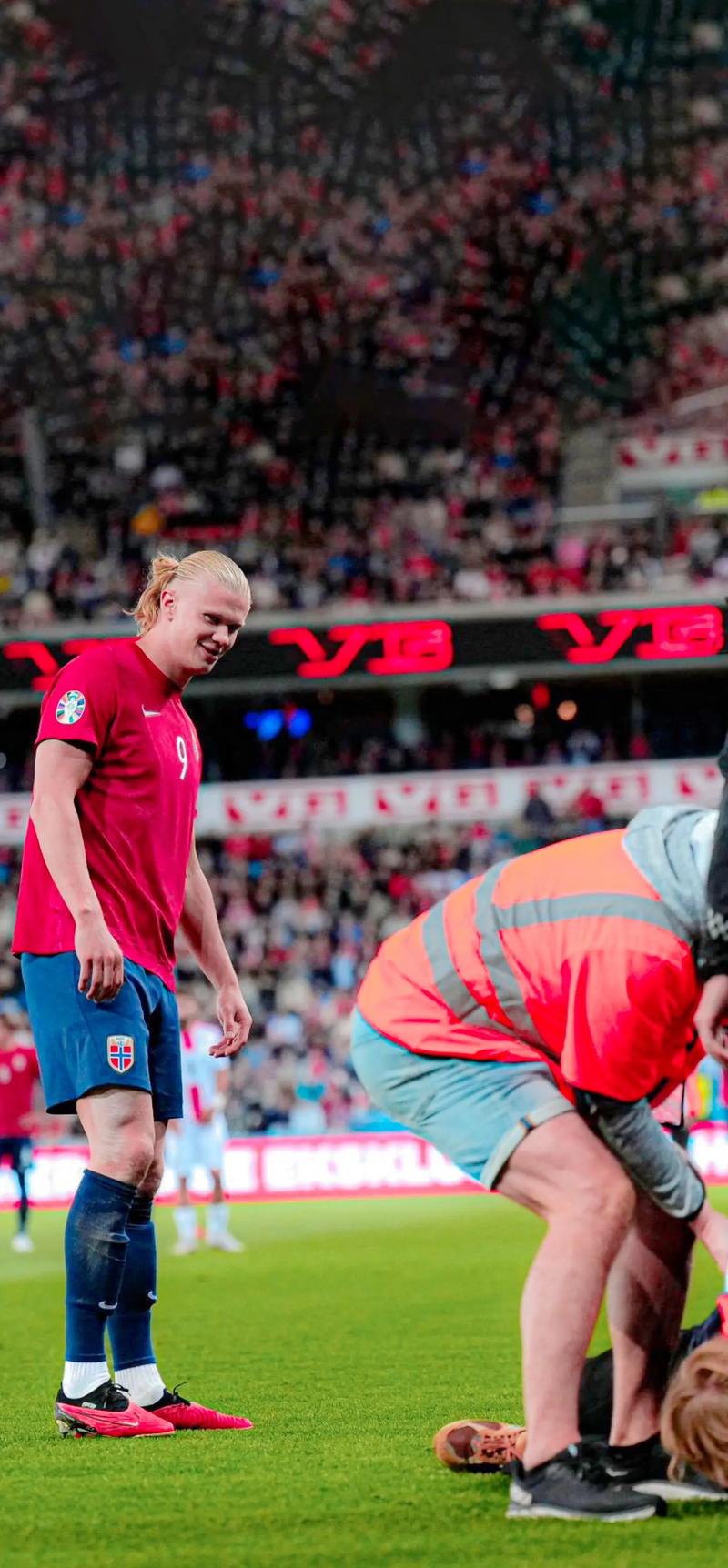 记者：阿诺德伤势严重，或将缺席2025年剩余比赛（记者称阿诺德重伤，恐无缘2025年剩余赛程）