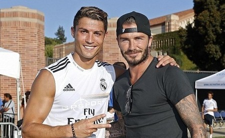 记者：足协曾上报三名欧洲教练，总局可能更相信国产主帅（记者：足协曾推荐三位欧籍主帅，主管部门或更青睐本土教练）