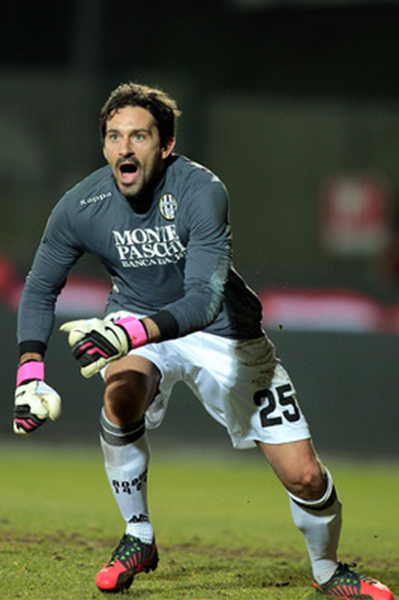 毛罗：尤文后防缺乏领袖，斯帕莱蒂应让他们展现个性成为领袖（毛罗：尤文防线缺少领袖，斯帕莱蒂应鼓励球员释放个性成长为领军者）