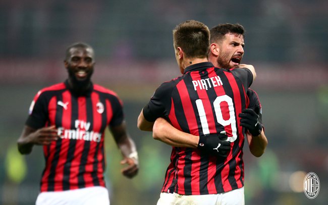 TA：切尔西的攻击线充满活力；巴萨需尽快找回去年的比赛强度（TA：蓝军锋线活力十足；巴萨亟需重现上赛季的比赛强度）