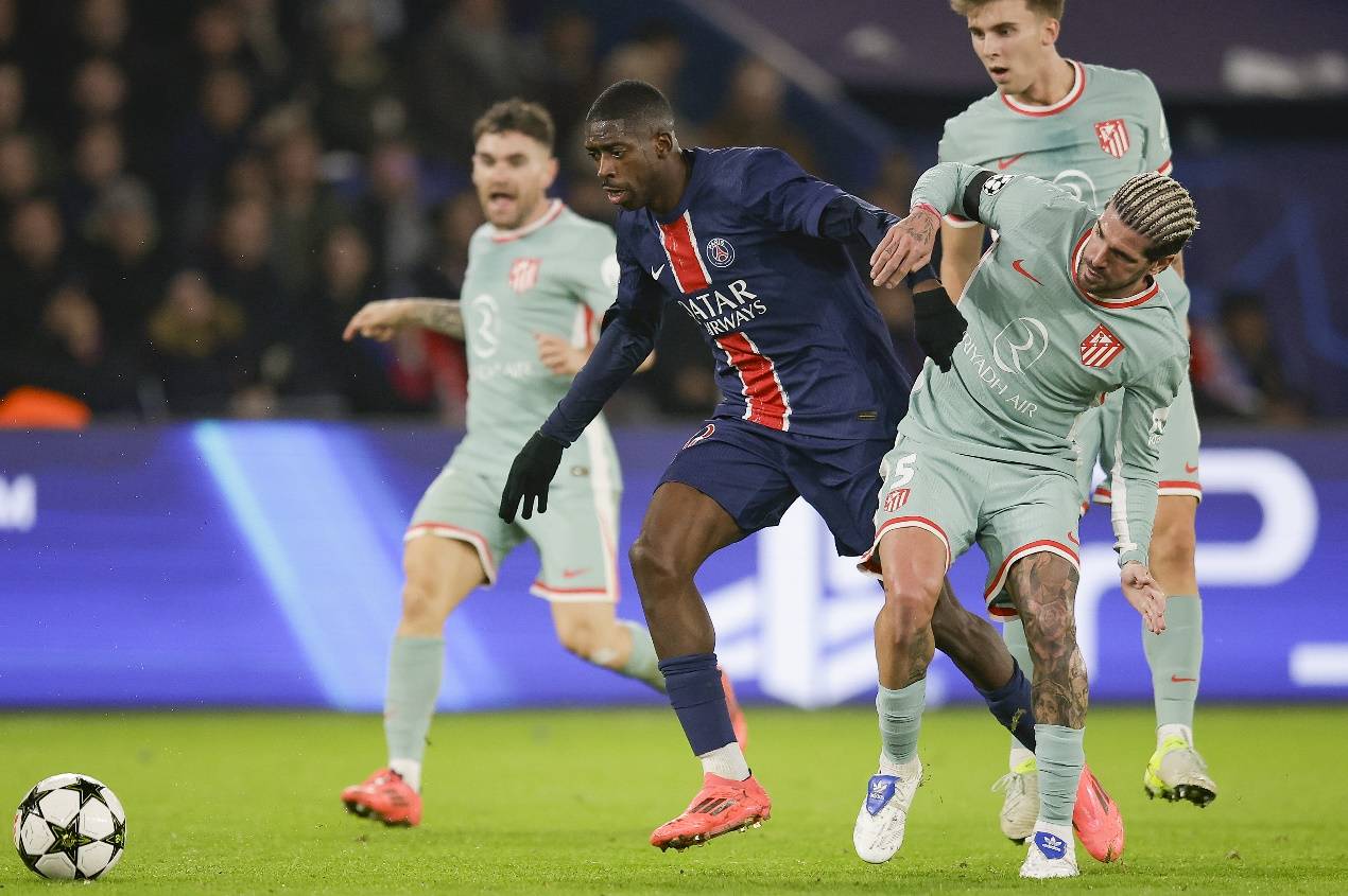 减压，图片报：多特高层几乎每周都与乔布进行单独交流（《图片报》：为减压，多特高层几乎每周与乔布单独沟通）