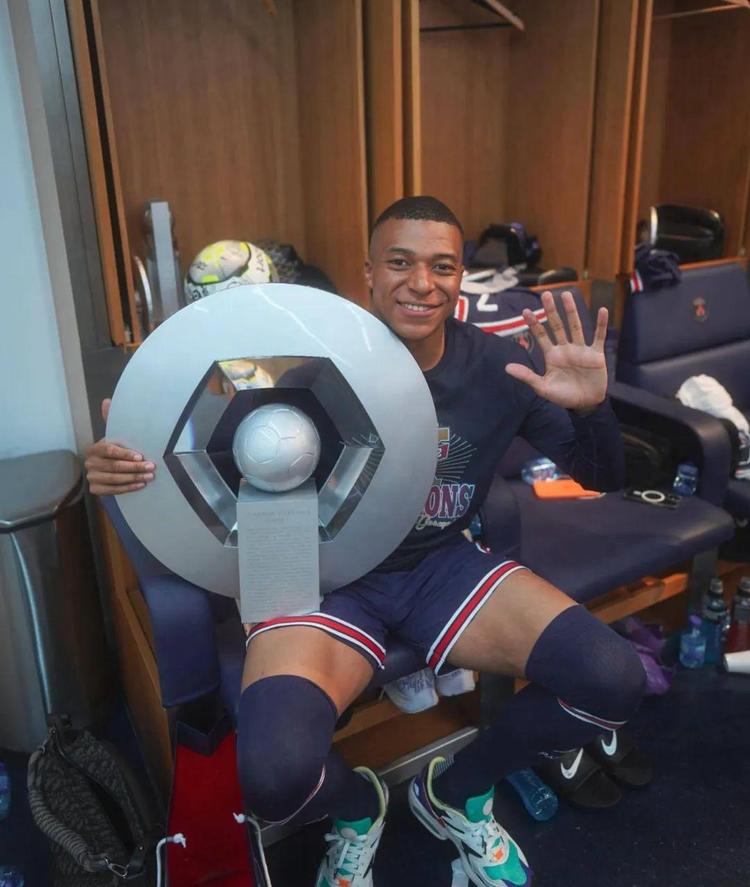 广东94-80广州迎4好消息！奎因萨姆纳好使，两新星提拔稳进轮换！（广东94-80力克广州收获四喜：奎因萨姆纳发挥高效，两新星晋升稳入轮换）