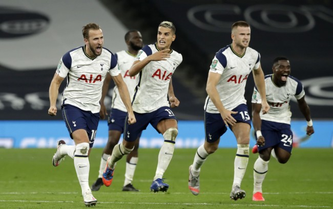 荷兰进攻体系流畅自然（荷兰进攻体系运转自如）