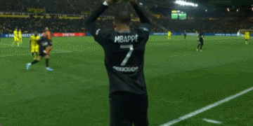 TA：利物浦计划与萨拉赫会谈，斯洛特依然得到更衣室支持